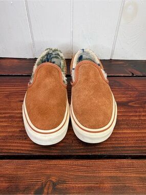 Vans Classic Slip-On Sherpa Lined Suede Mule Clog Brown/Tan Women’s 7 Men’s 5.5